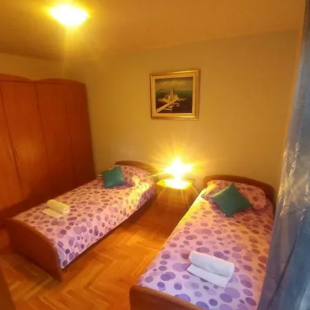 Luna Apartment *