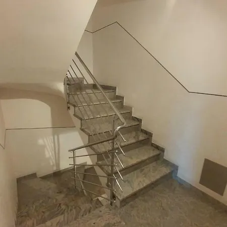 Luna * Pula