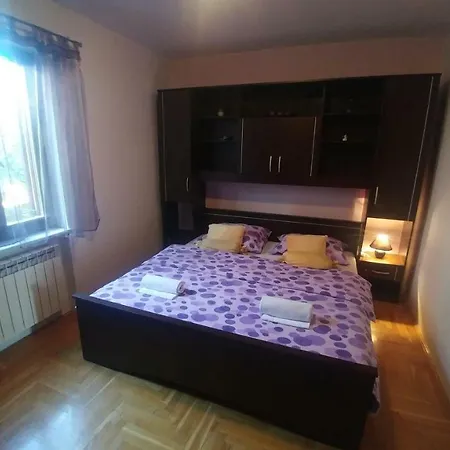 Luna Apartment *