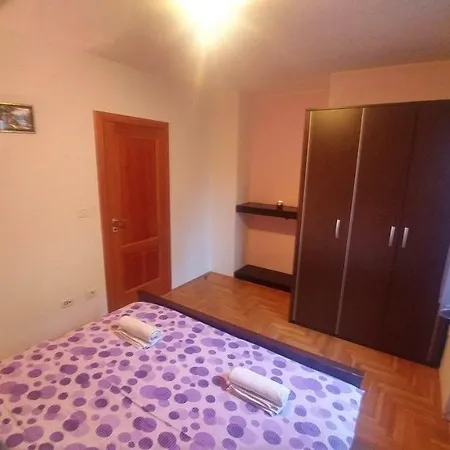 Luna Apartment *