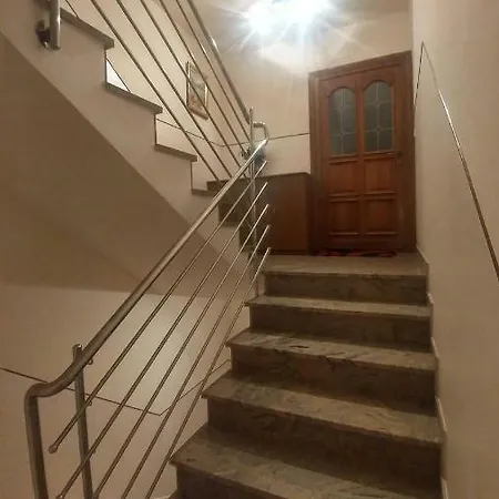 Luna Pula